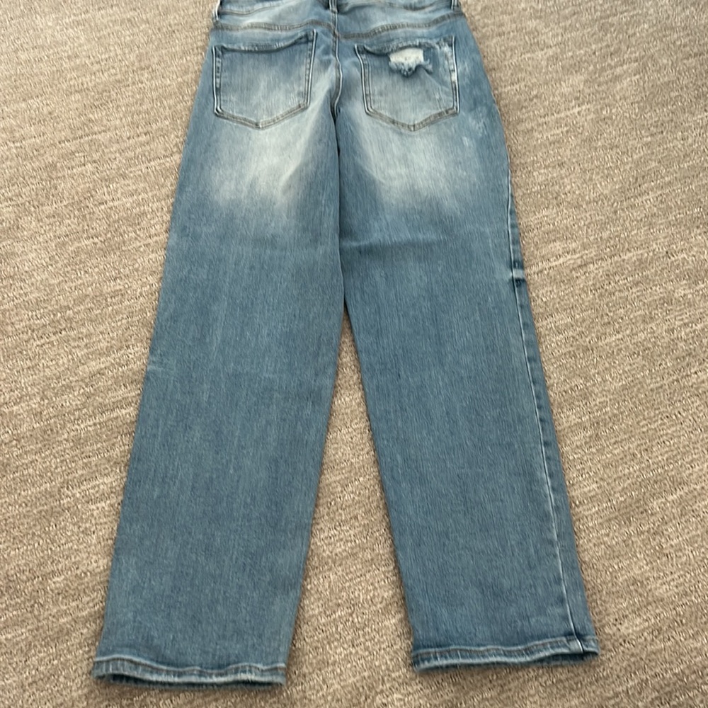 Jeans - Picture 2 of 3